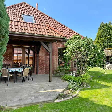 Zur Schmiede Holiday home Goehren-Lebbin