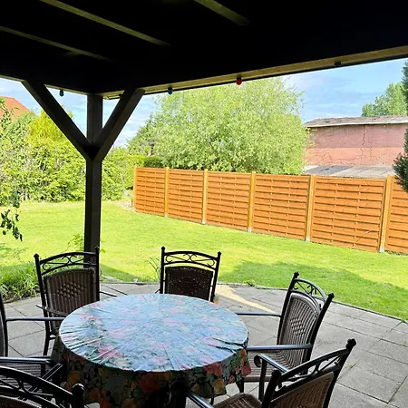 祖施米德费里恩豪斯酒店 高恩莱宾